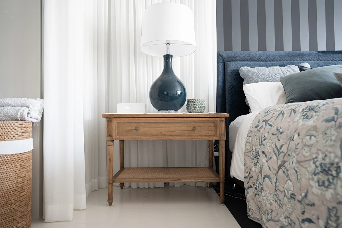 Hamilton Nightstand / Bedside – Weathered Oak – 91cm 13 Hamilton Nightstand / Bedside – Weathered Oak – 91cm - Image 12