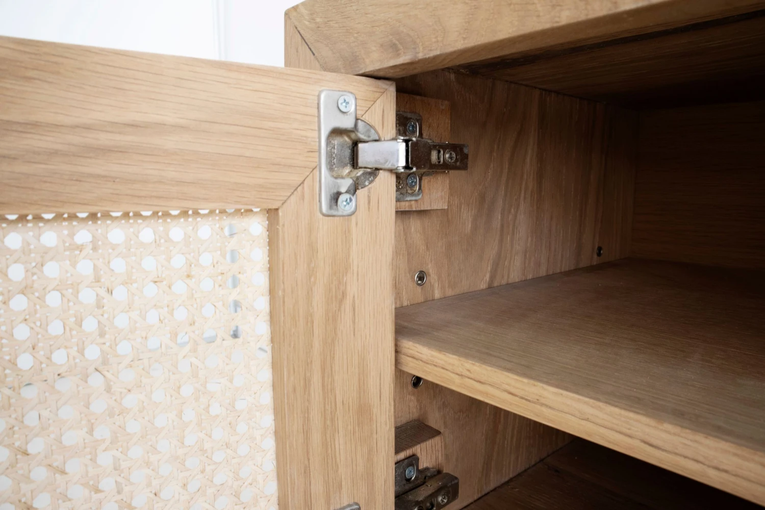 Iluka Entertainment Unit – Two Door 6 Iluka Entertainment Unit – Two Door - Image 4