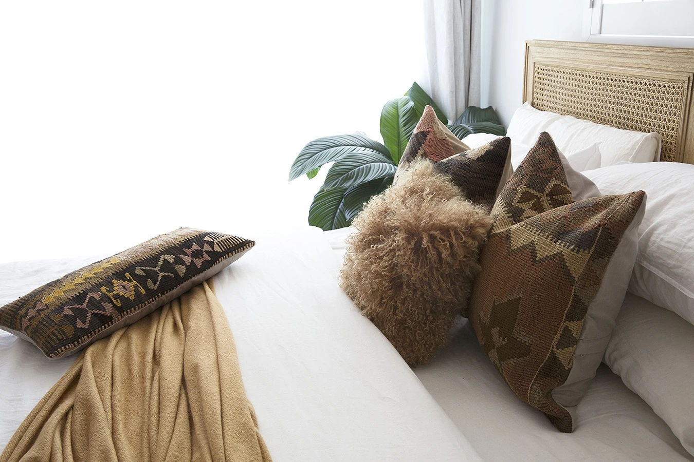 Hamilton Cane Bedhead – King Size – Weathered Oak 8 Hamilton Cane Bedhead – King Size – Weathered Oak - Image 6