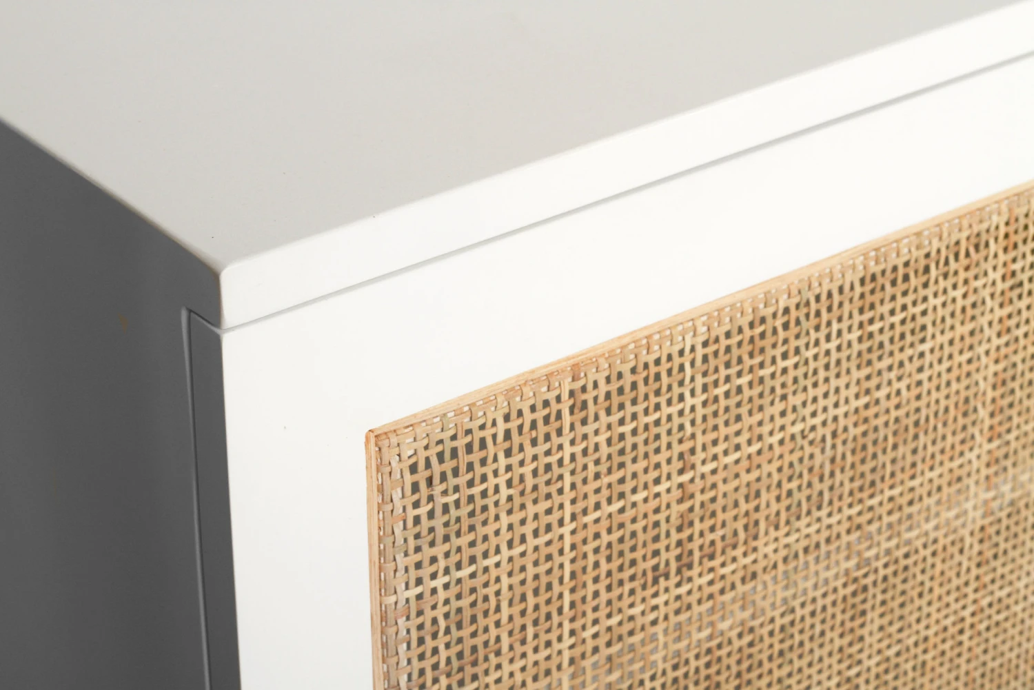 Clovelly Entertainment Unit – Six Door – White 8 Clovelly Entertainment Unit – Six Door – White - Image 6