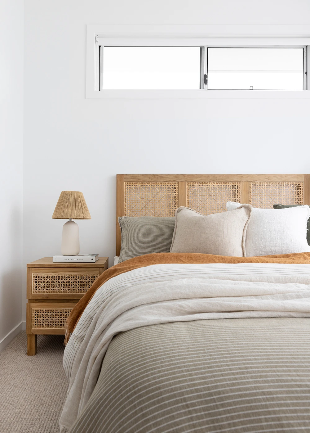 Fernando Bed- Queen 4 Fernando Bed- Queen - Image 2