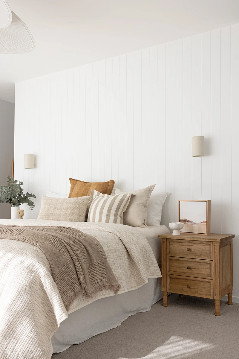 Hamilton Bedside Table – 3 Drawer – Weathered Oak 15 Hamilton Bedside Table – 3 Drawer – Weathered Oak - Image 13