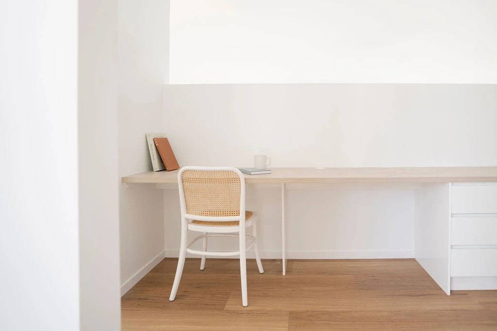 Hoffman Stacking Chair – White 18 Hoffman Stacking Chair – White - Image 16