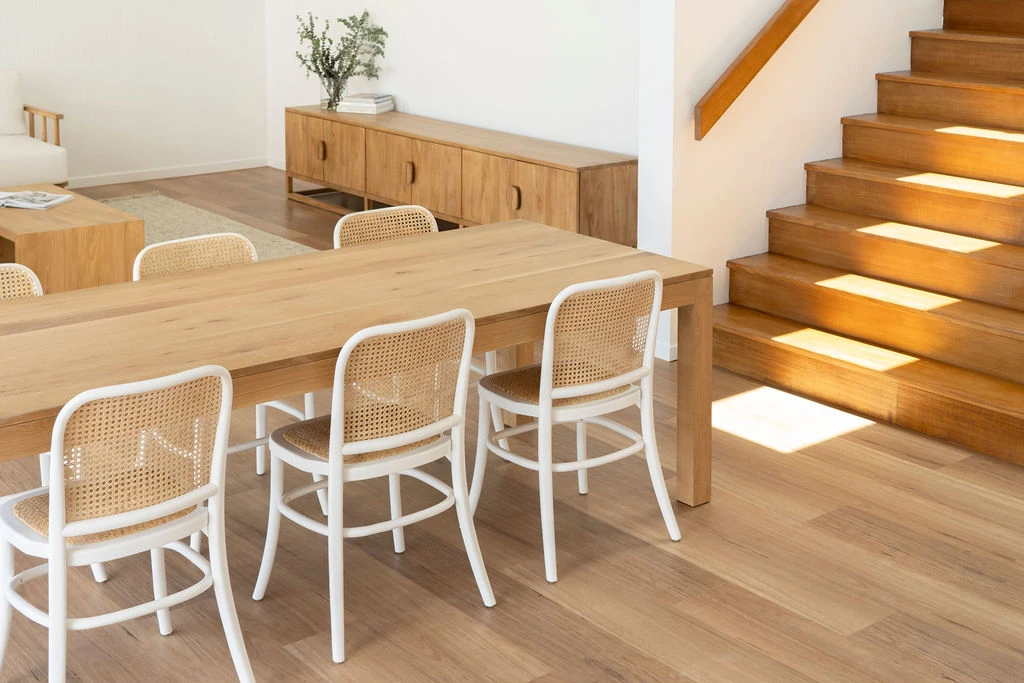 Hoffman Stacking Chair – White 4 Hoffman Stacking Chair – White - Image 2