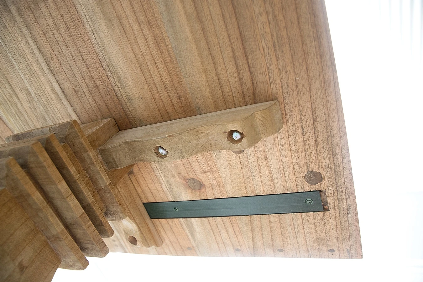 Newport Pedestal Table – 400cm 15 Newport Pedestal Table – 400cm - Image 13