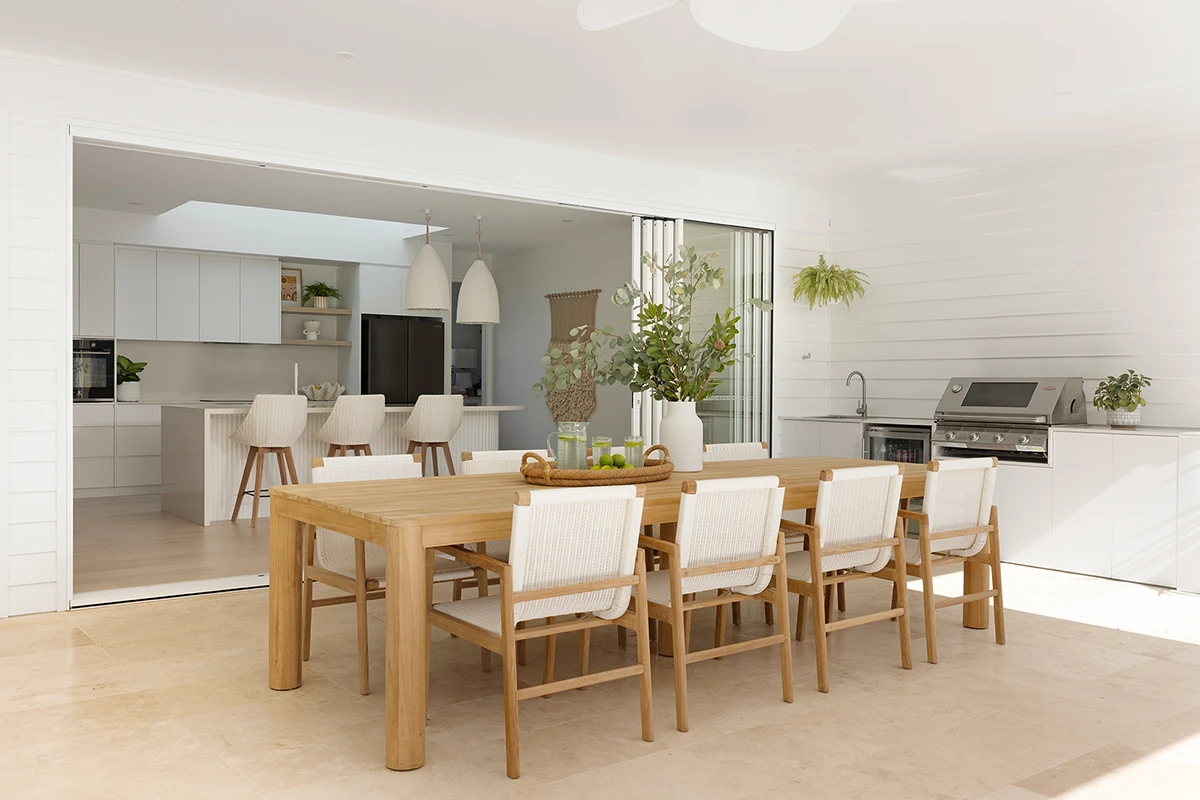 Peninsular Outdoor Chair – White 12 Peninsular Outdoor Chair – White - Image 10