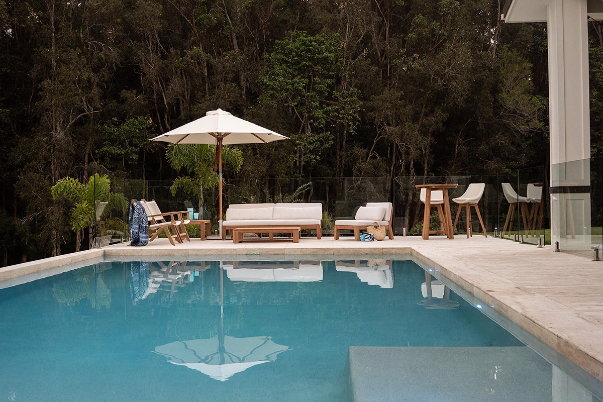 Whitehaven Outdoor 3 Seater Sofa 11 Whitehaven Outdoor 3 Seater Sofa - Image 9